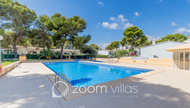 Villa / Halfvrijstaand - Herverkoop - Moraira - Moravit