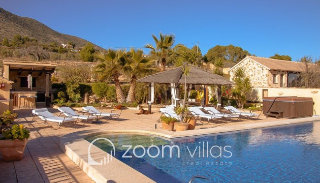 Villa - Herverkoop - Benissa - Partida Vinyent