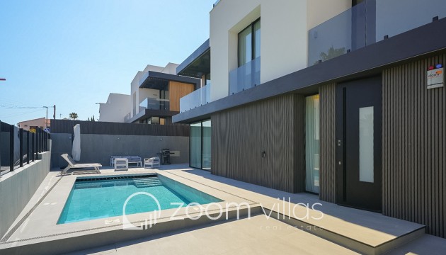 Villa - Nueva construcción  - Albir - Center