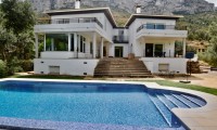 Villa - Resale - Denia - ZV8-35303
