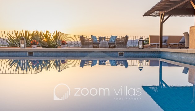 Villa - Resale - Moraira - El Portet