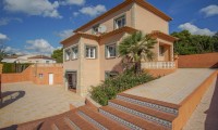 Villa - Wiederverkauf - Calpe - ZV2-72425