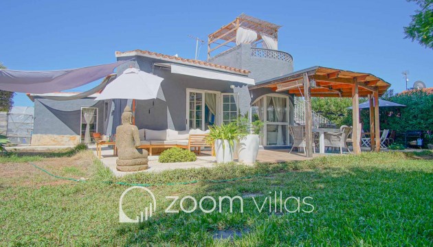 Villa - Wiederverkauf - Denia - Els Poblets