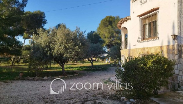 Resale - Villa - Moraira