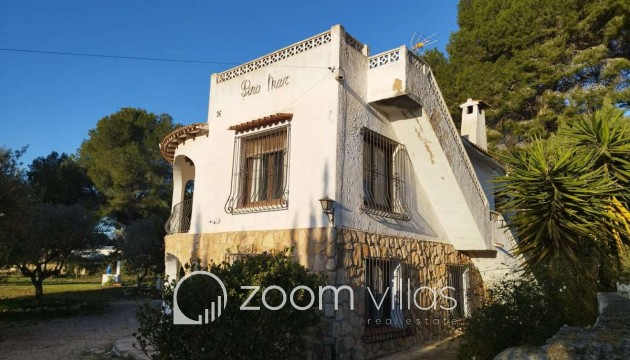 Resale - Villa - Moraira