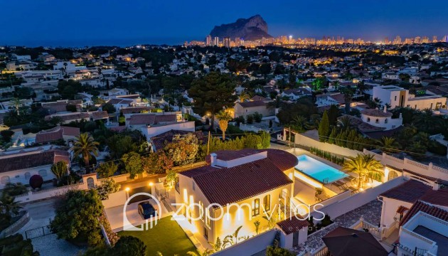 Resale - Villa - Calpe