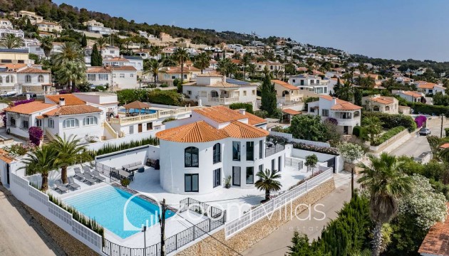 Resale - Villa - Calpe