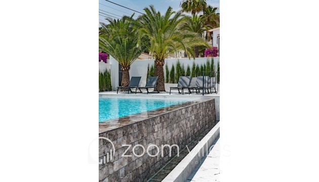 Resale - Villa - Calpe