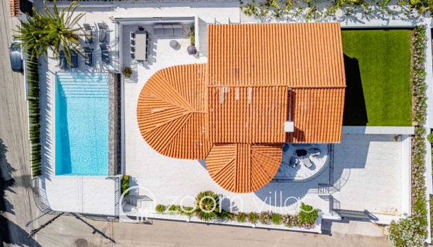 Resale - Villa - Calpe