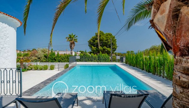 Resale - Villa - Calpe