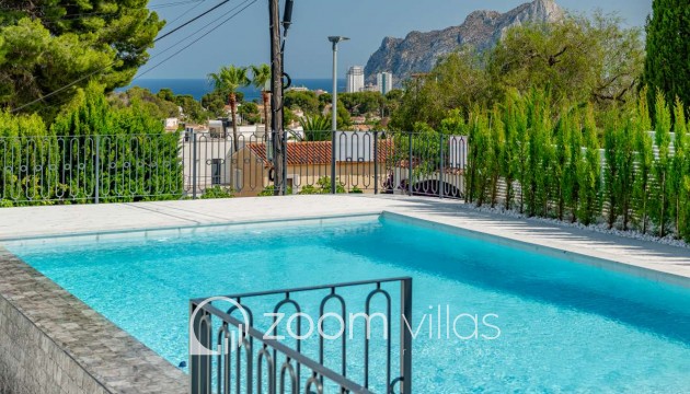 Resale - Villa - Calpe