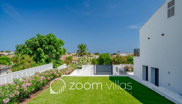 Resale - Villa - Calpe