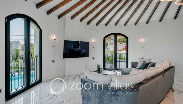 Resale - Villa - Calpe