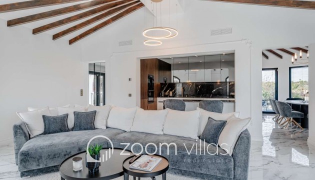 Resale - Villa - Calpe