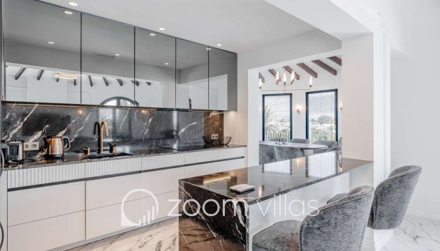 Resale - Villa - Calpe