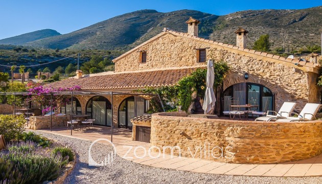 Resale - Villa - Benissa - Partida Vinyent