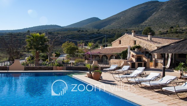 Resale - Villa - Benissa - Partida Vinyent