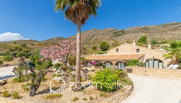 Resale - Villa - Benissa - Partida Vinyent