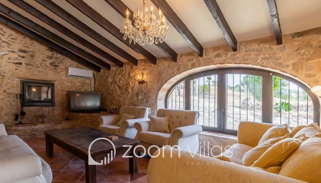 Resale - Villa - Benissa - Partida Vinyent