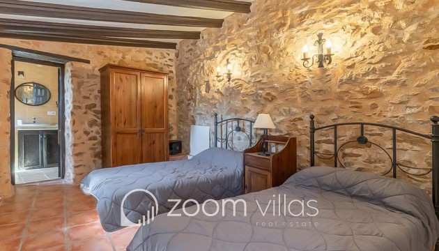 Resale - Villa - Benissa - Partida Vinyent