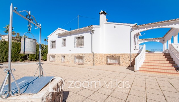 Resale - Villa - Benissa