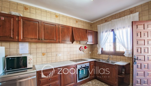Resale - Villa - Benissa