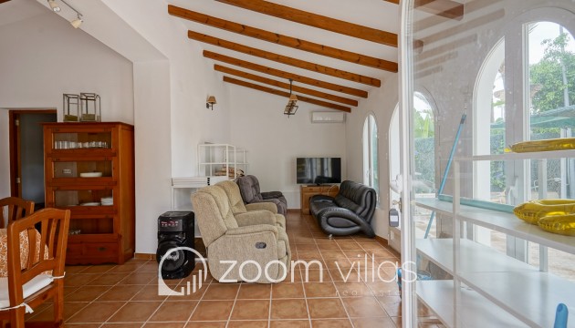 Resale - Plot / Land - Jávea - Adsubia