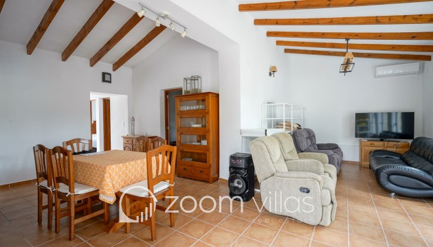 Resale - Plot / Land - Jávea - Adsubia