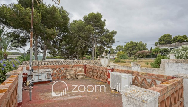 Resale - Plot / Land - Jávea - Adsubia