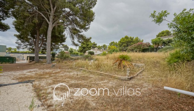 Resale - Plot / Land - Jávea - Adsubia