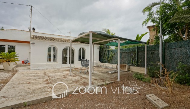 Resale - Plot / Land - Jávea - Adsubia