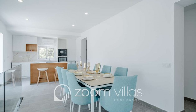 Resale - Villa - Calpe