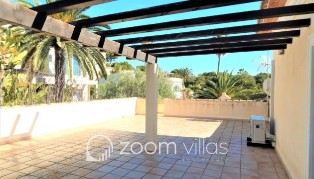 Resale - Villa - Moraira