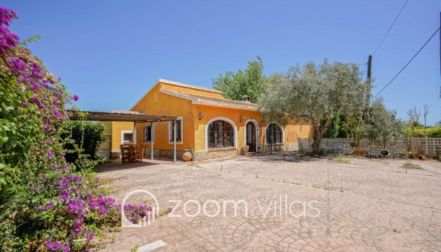 Resale - Villa - Jávea - Adsubia