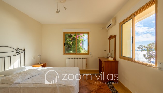 Resale - Villa - Jávea - La Corona