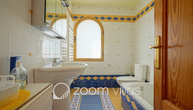 Resale - Villa - Jávea - La Corona