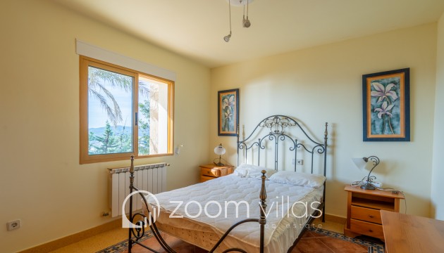 Resale - Villa - Jávea - La Corona
