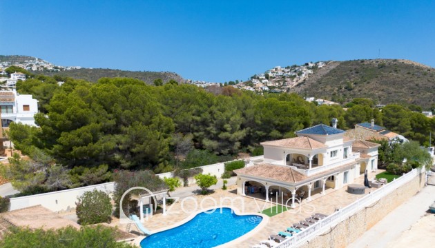 Resale - Villa - Moraira