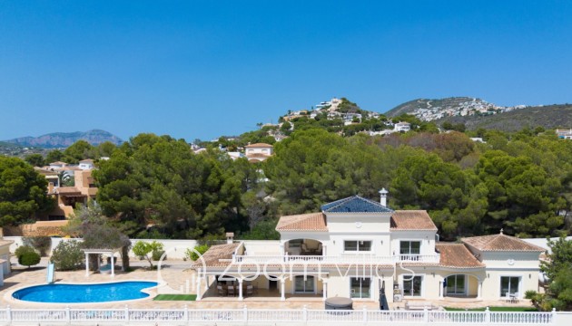 Resale - Villa - Moraira