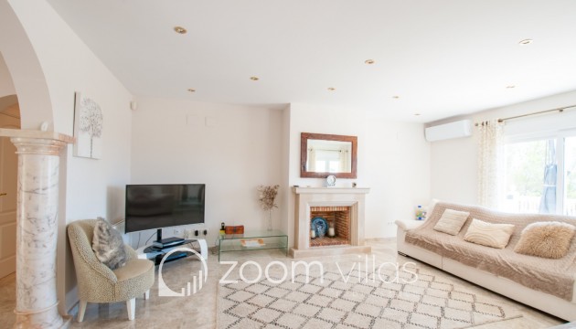 Resale - Villa - Moraira