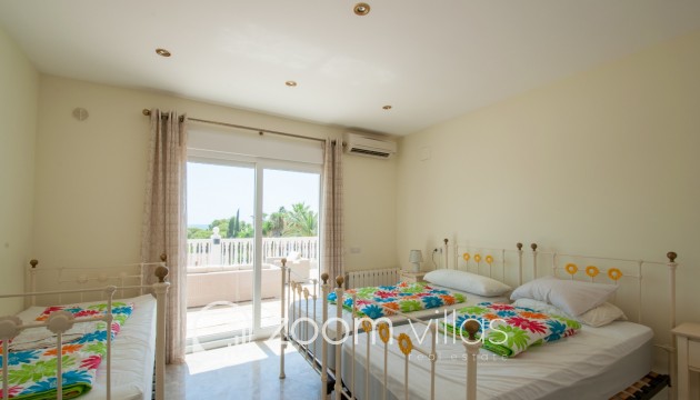 Resale - Villa - Moraira