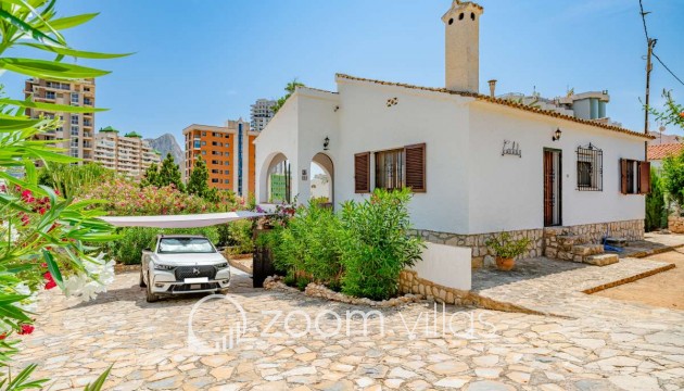 Resale - Villa - Calpe