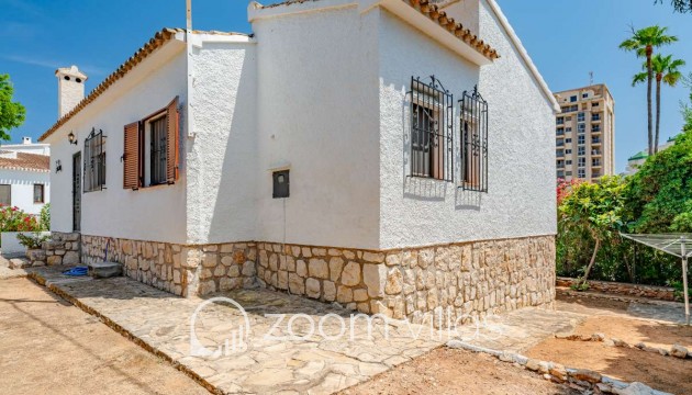 Resale - Villa - Calpe