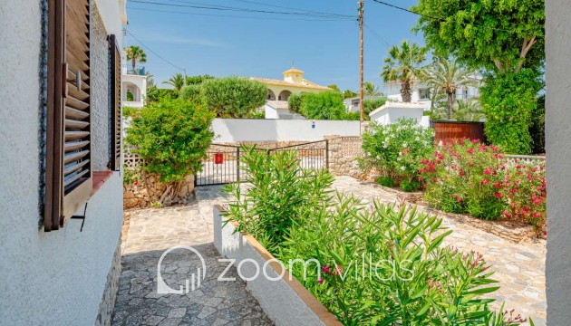 Resale - Villa - Calpe