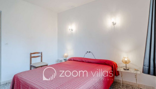 Resale - Villa - Calpe