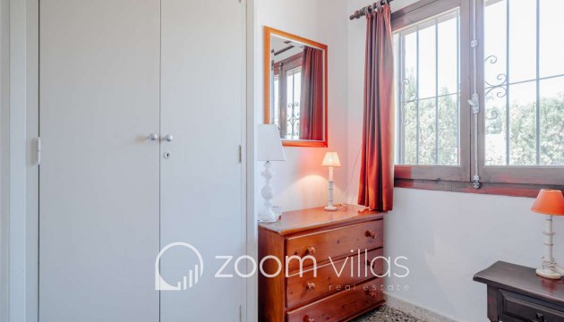 Resale - Villa - Calpe