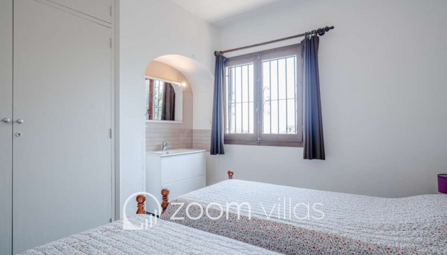 Resale - Villa - Calpe