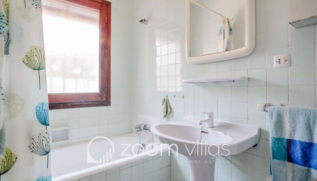 Resale - Villa - Calpe