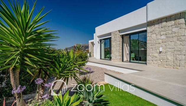 Resale - Villa - Calpe