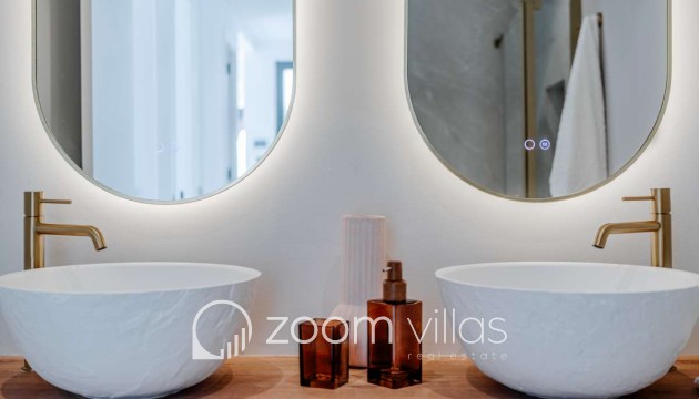 Resale - Villa - Calpe